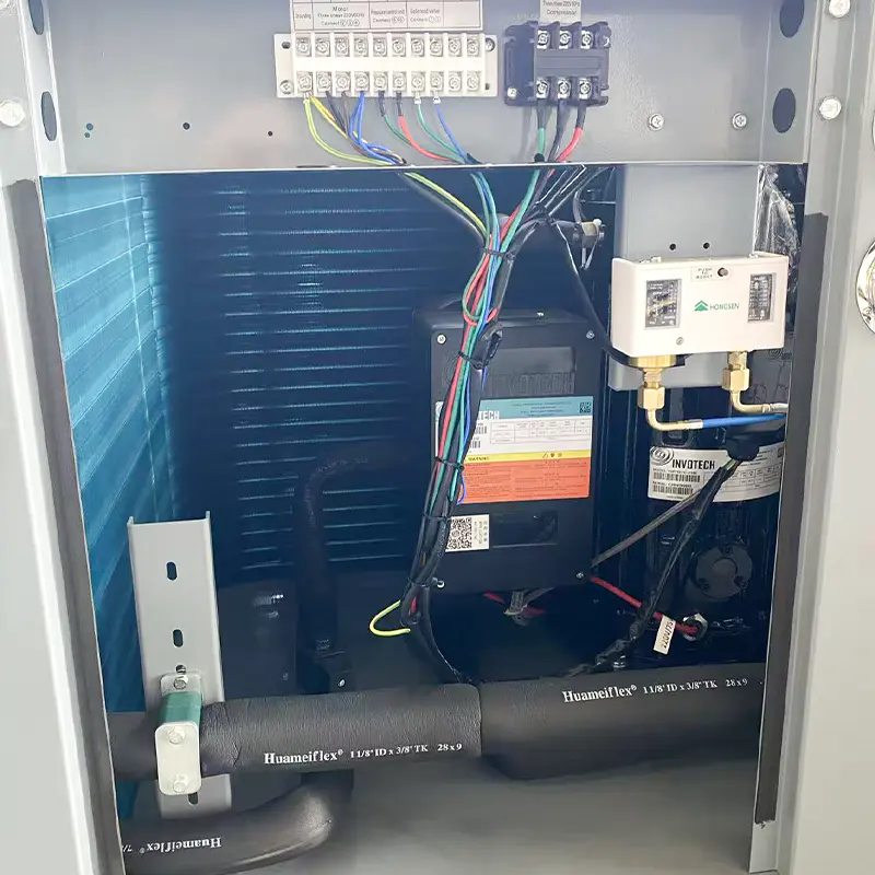 หน่วยกลั่นตัวระบายอากาศด้านบน (ใช้คอมเพรสเซอร์โคปแลนด์) 8-40HP